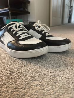 Black and White KIZIK Low-Top Leather Sneakers Size 11 Men’s