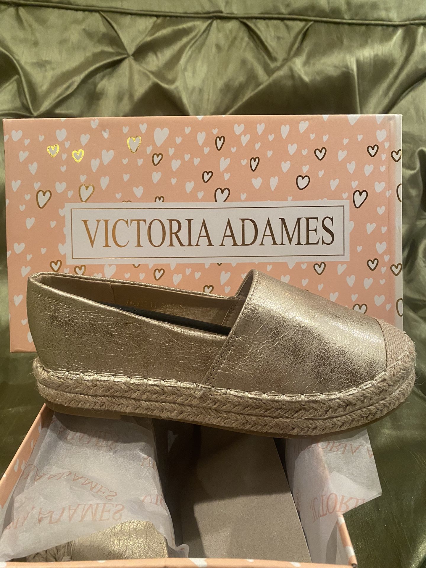 Victoria Adames Jackie Lt Gold Size 6