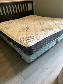 King size bed