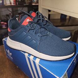 Kids Adidas Size 4 1/2 