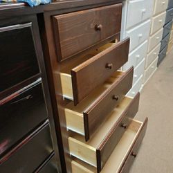 5 DRAWER PINEWOOD DRESSER.