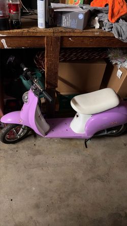 Razor Bella Electric Scooter – Purple