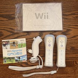 Nintendo Wii Console Bundle – 3 Controllers + Wii Sports – Like New