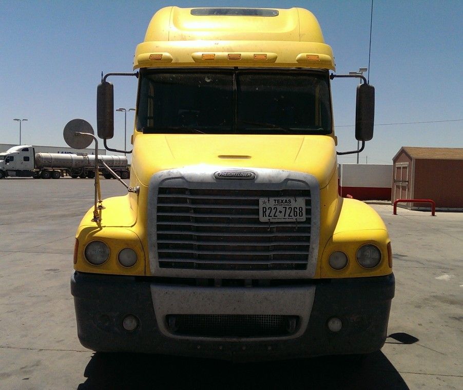 2007 Freightliner Century 120