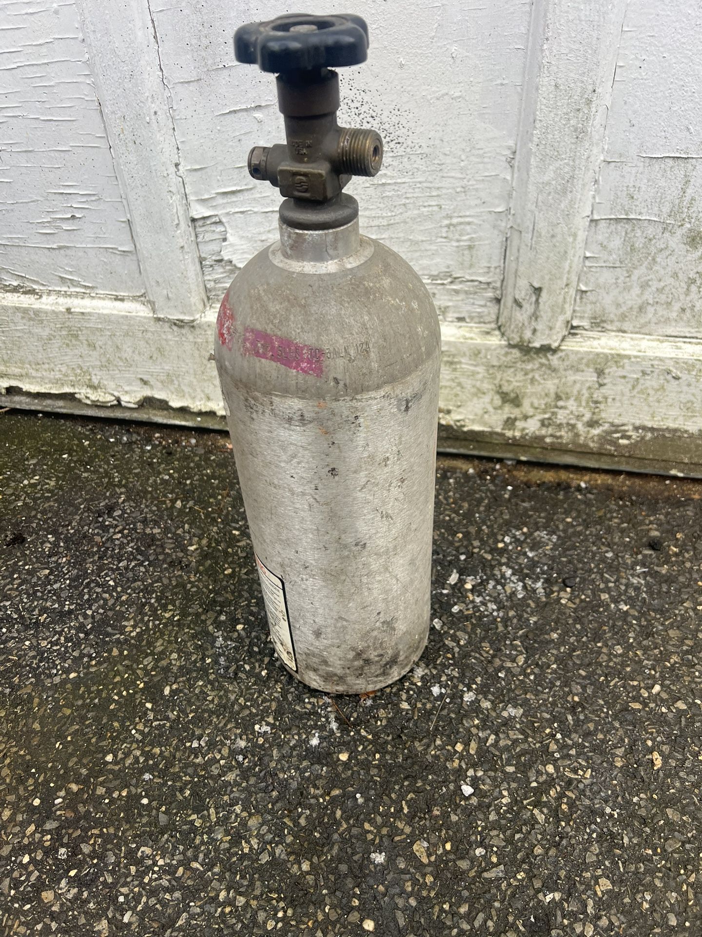 5lb C02 Tank Full