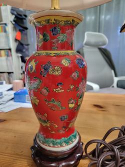 Vintage chinese porcelain table lamp