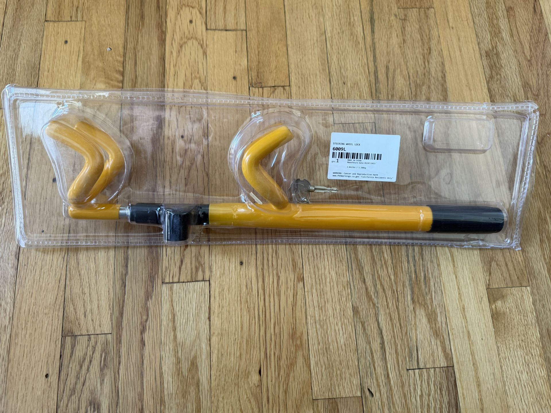 Twin Hook Steering Wheel Lock, Yellow, New