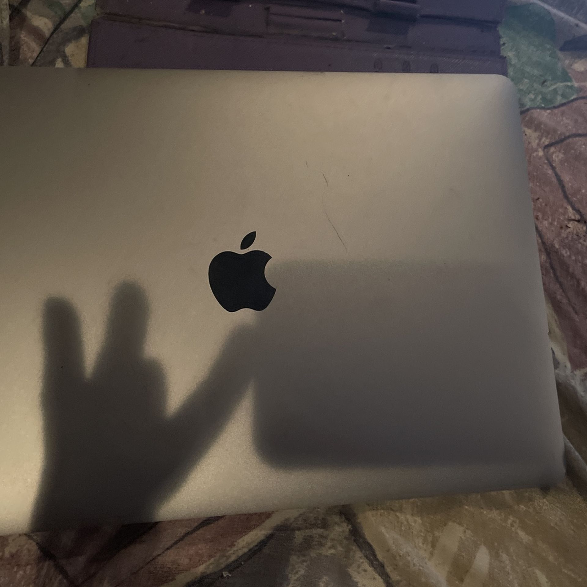 Apple Mac Book