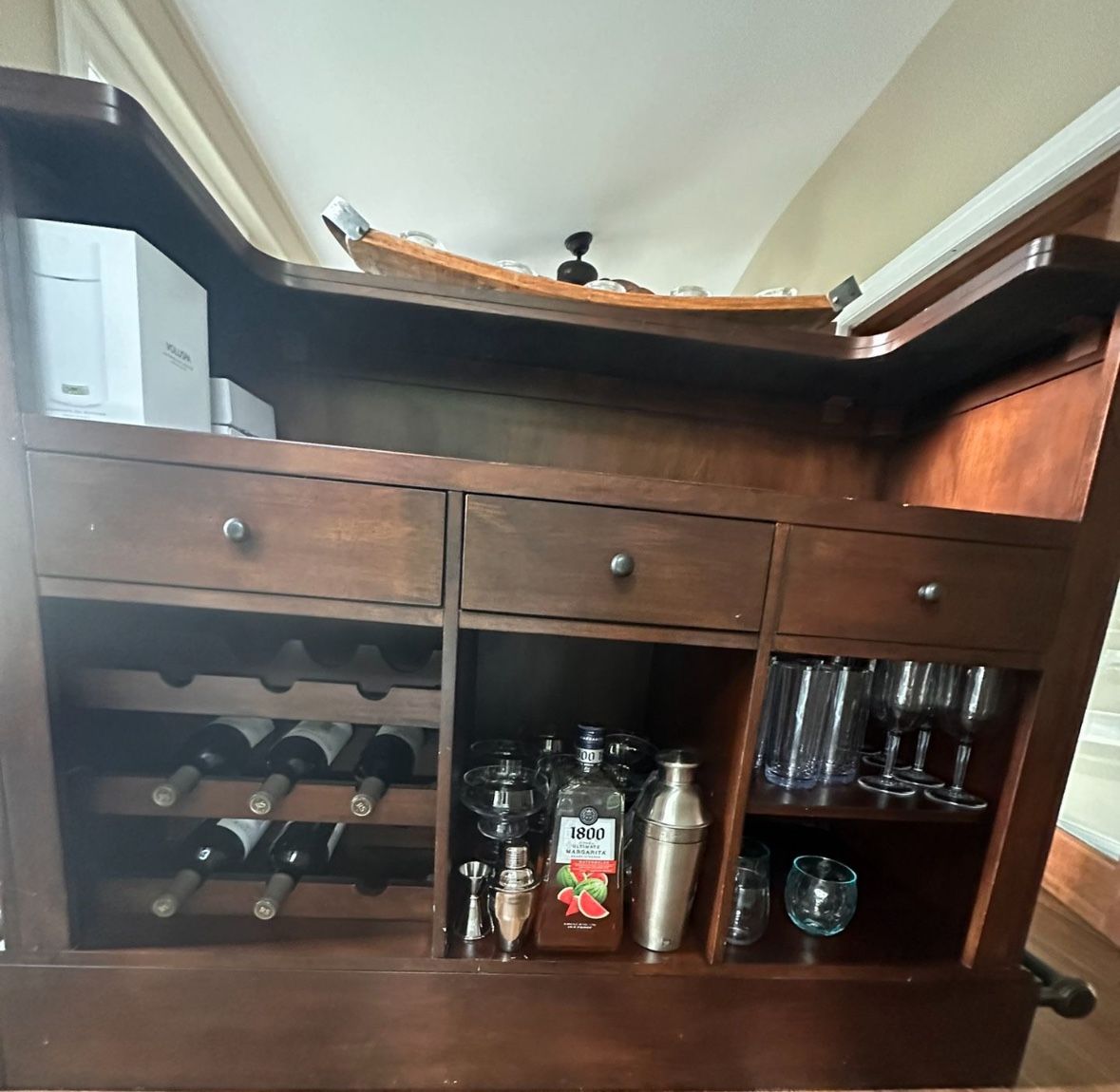 Raymour And Flanigan Bar Set With