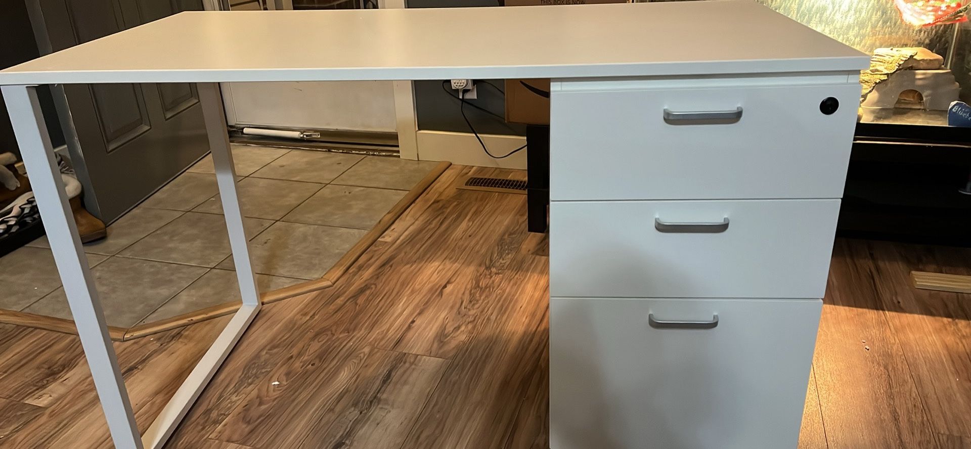 Modern Design Milano Office Desk With Drawer Unit