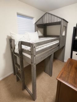 🏡 Rustic Gray House Loft Bed – Twin Size – Excellent Condition