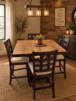 ‼️Beautiful Dining Set for Sale‼️