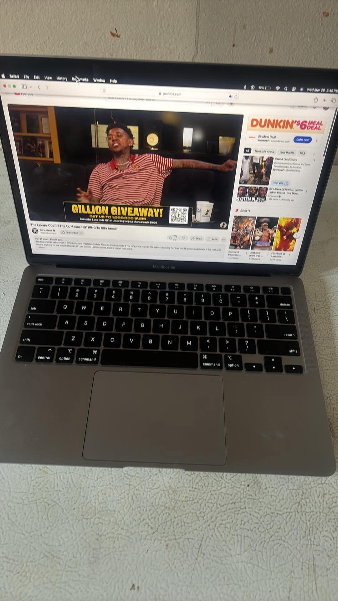 2020 MacBook Air I3 256