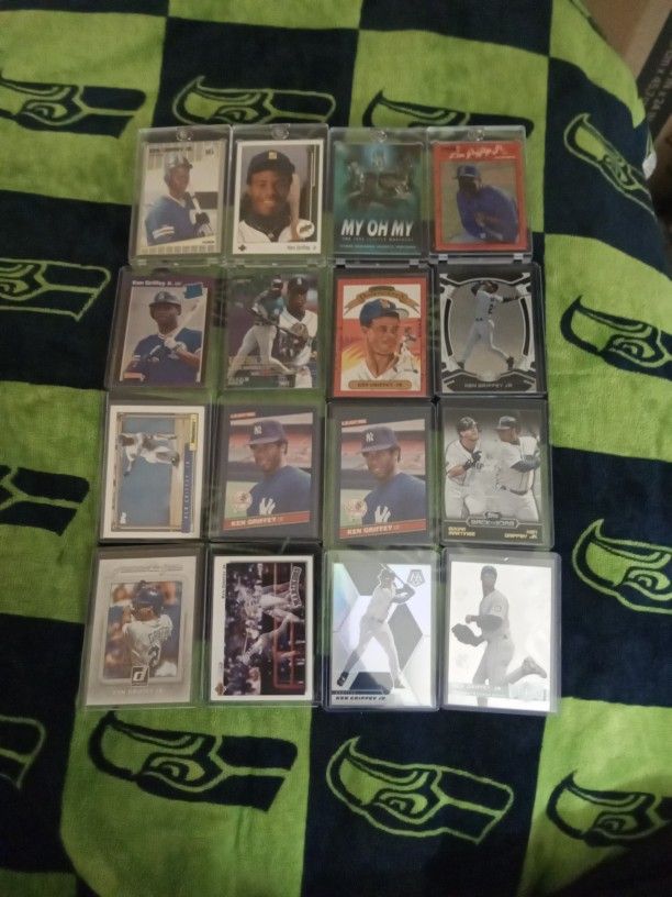 29 Card Ken Griffey Jr Lot. 1989 Upperdeck Rc Included.