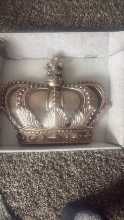Queen Crown Wall Decor 
