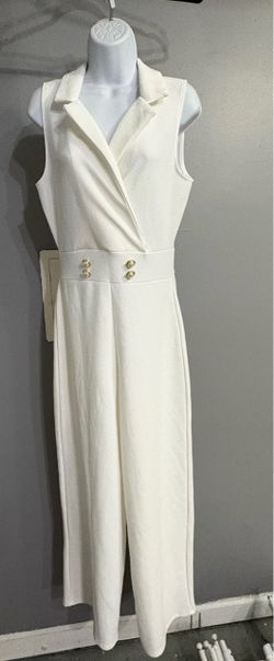Women white jumper large
