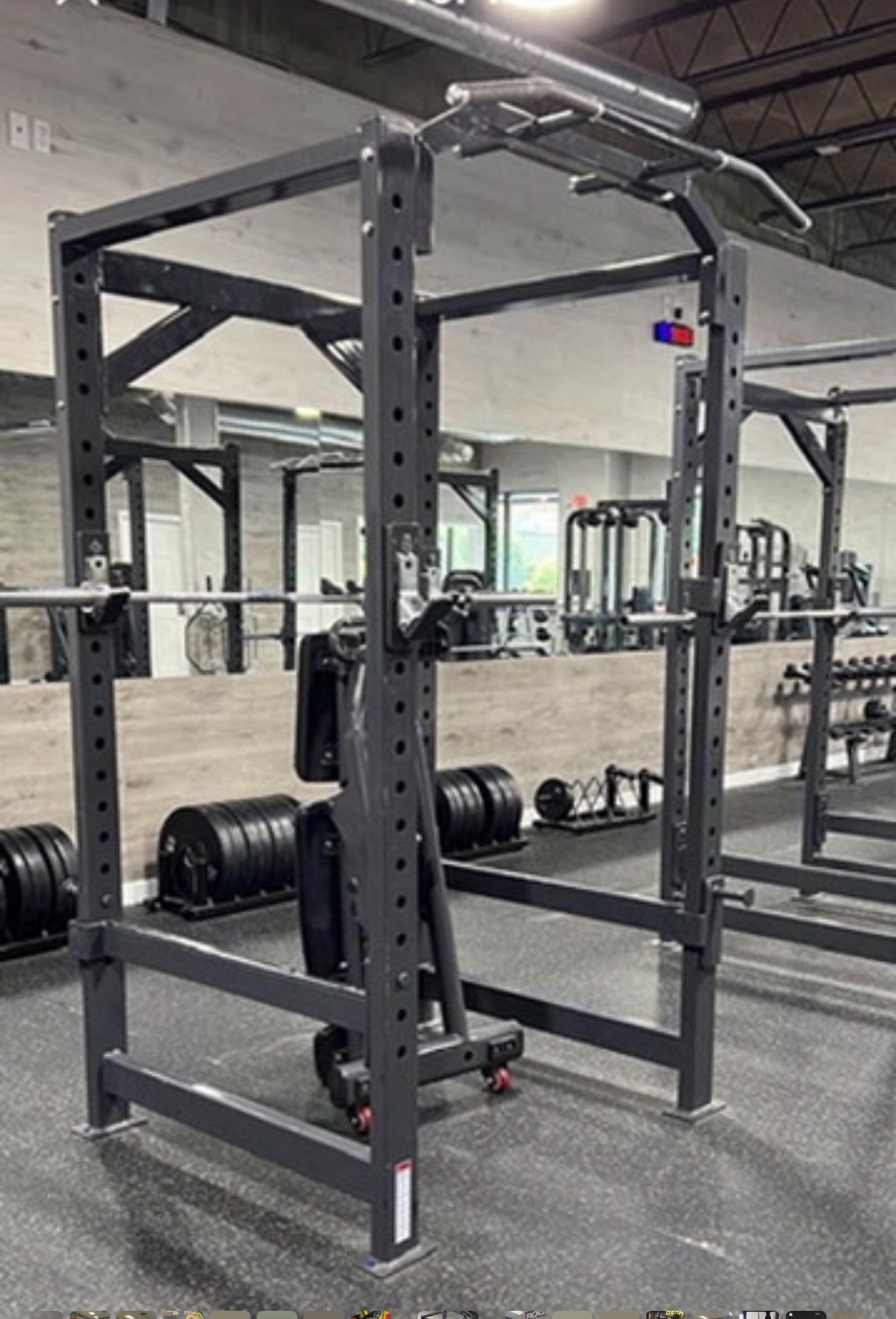 SELLING ENTIRE GYM SETUP