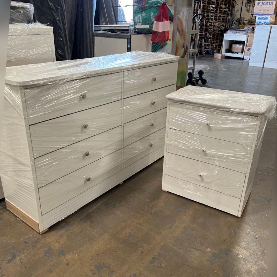 Set Dresser