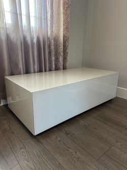 White High-Gloss Low-Profile Coffee Table