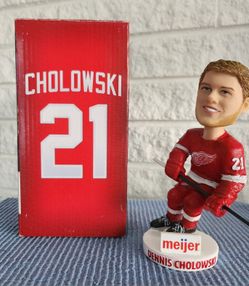 Dennis Cholowski bobblehead