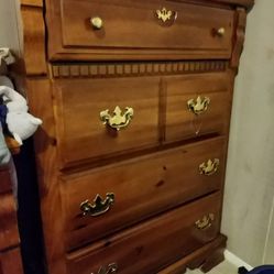 Solid Wood Dresser Set