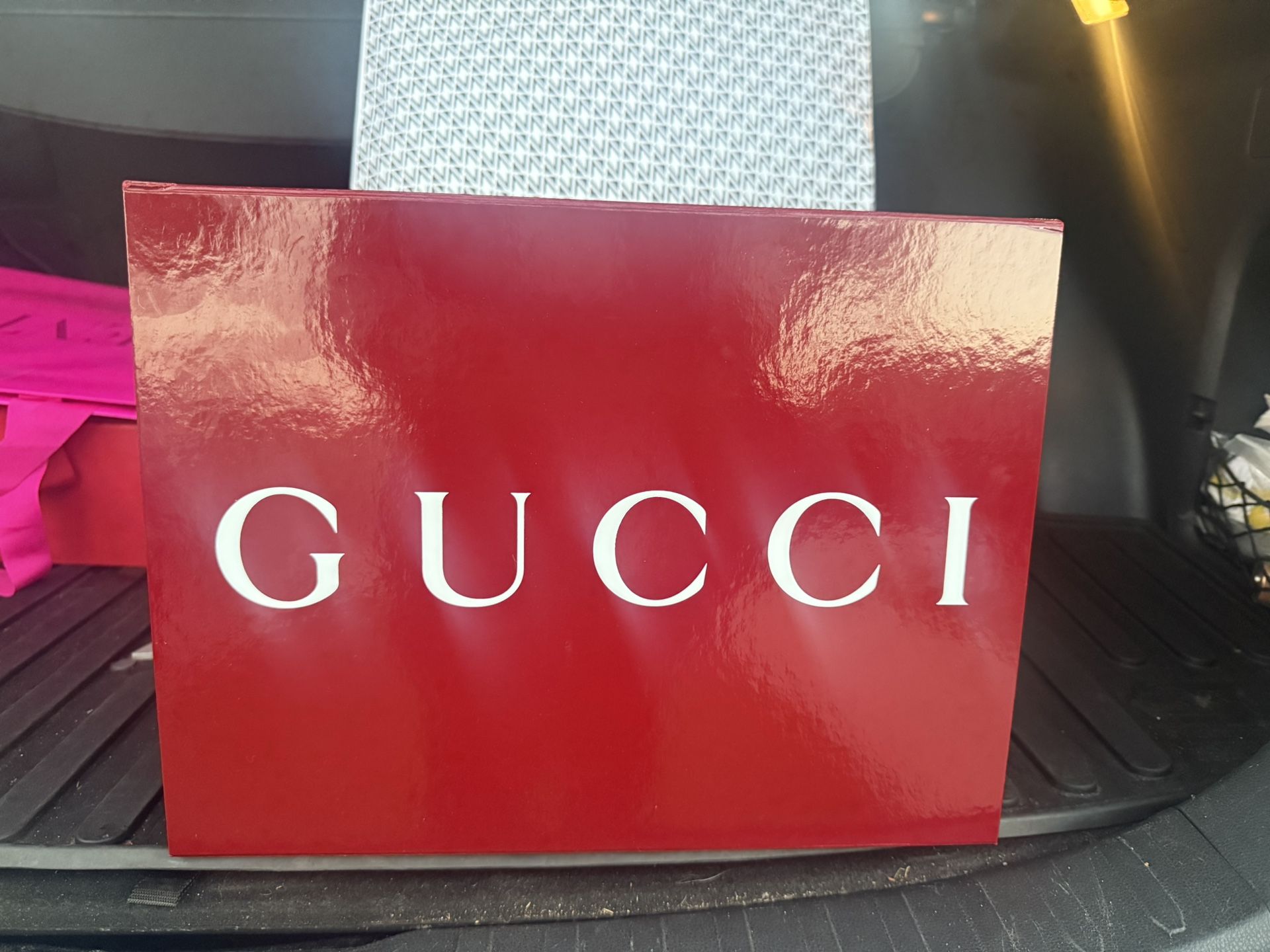 Medium Gucci Box