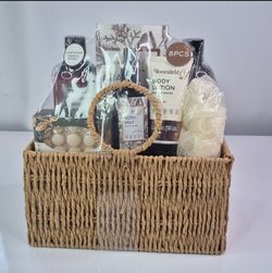 Bloomfield Spa Escape Set 8pcs. New.