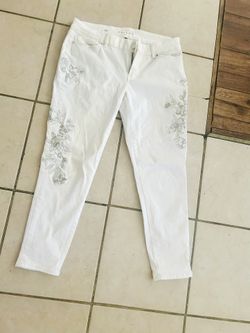 Size 10P White Stretchy Jean