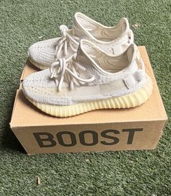 Adidas Yeezy Boost 350 V2 Yecheil Women’s Size 5