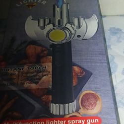 Batman Boomerang 🪃 Torch Lighter With Flashlights 🔦 Brand New 