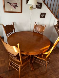 Solid Oak 5-Piece Vintage Dining set