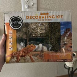 Decorating Kit For Reptile Enclosures Brand New