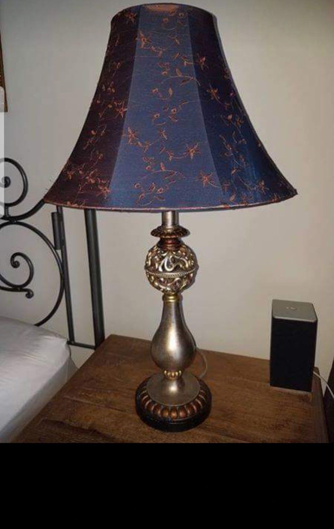 2 Matching Bedside Lamp Shade