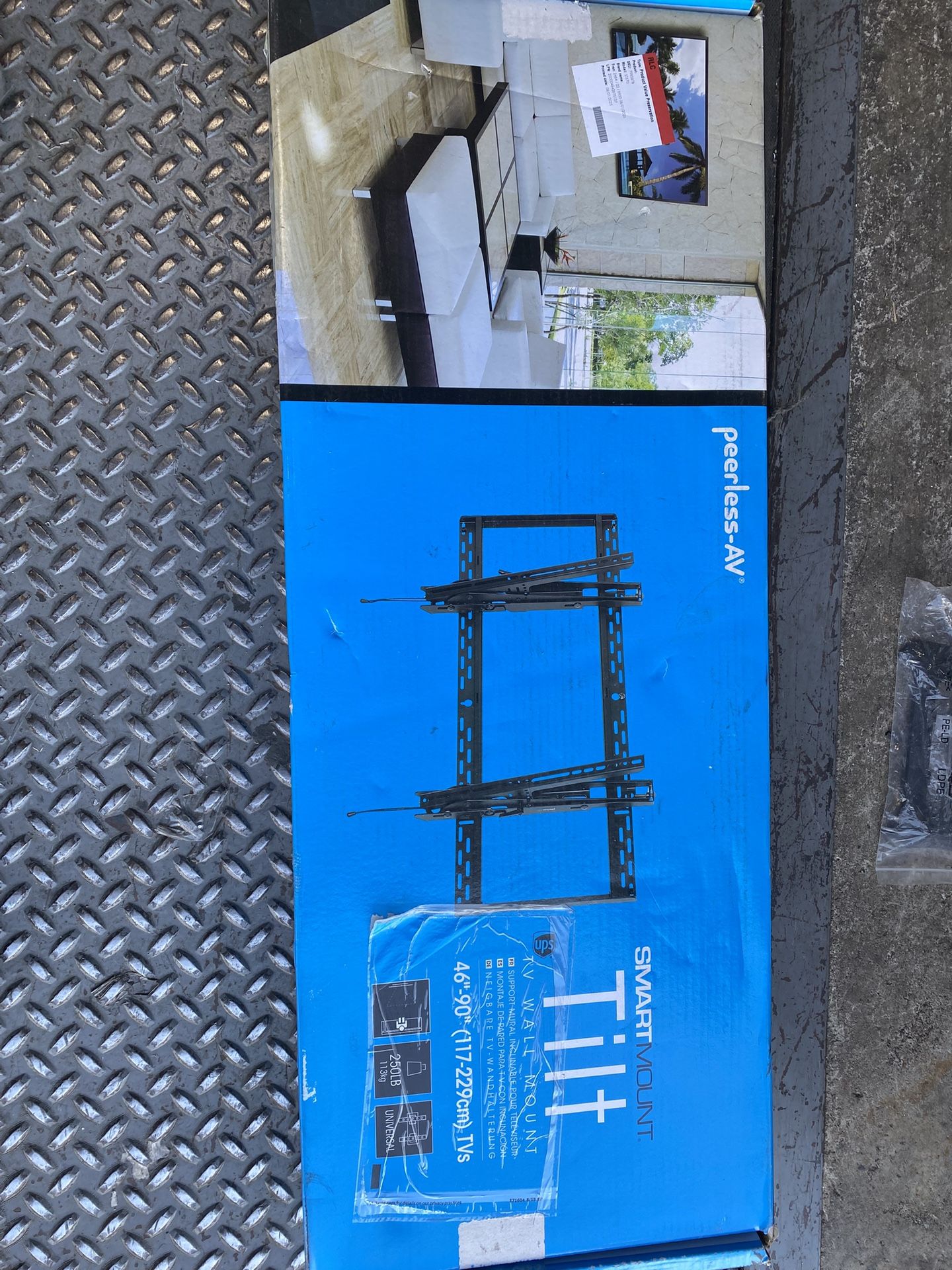 Auction Sale PEERLESS Universal Tilt TV Mount: Wall, For 46 in to 90 in Screens, Max. 250 lb, Tilting, 0° Swivel  $120
