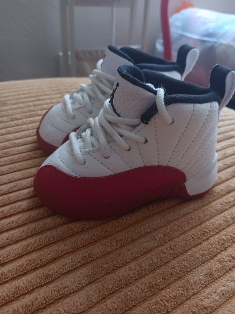 Jordans Size 4c