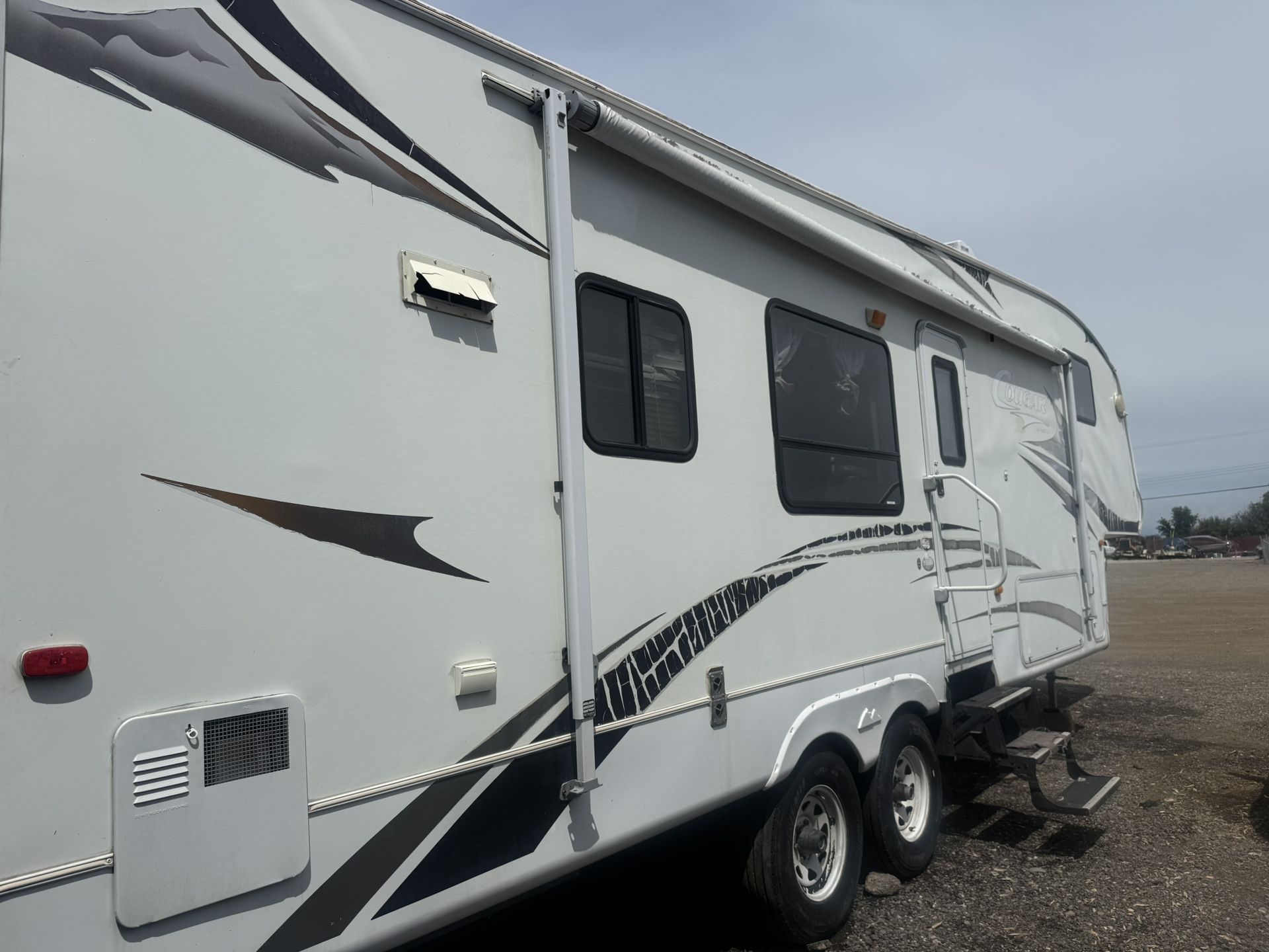 2008 Cougar Fifth Wheel
