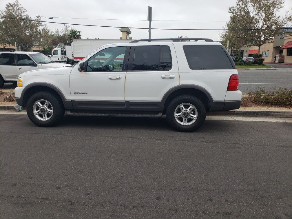 2002 Ford Explorer