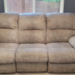 Ashley Dunwell Power Reclining Sofa