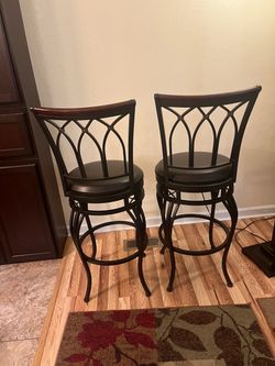 Set of 2 Swivel Bar Stools