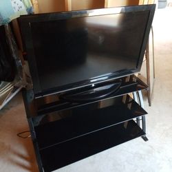 50" TV Media Table With 42" Toshiba Tv 
