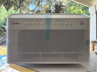 10,000 BTU Smart Inverter Window Air Conditioner – Like New ❄️