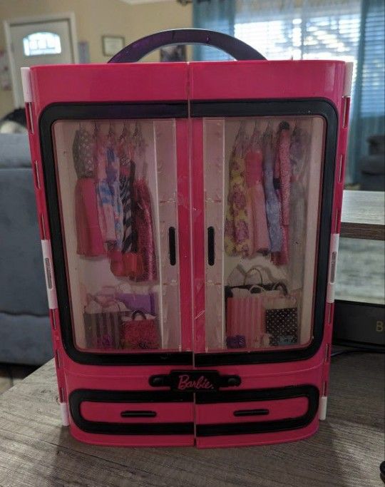 Barbie Doll Closet