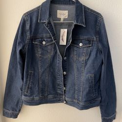 Women’s Jean Jacket Size M