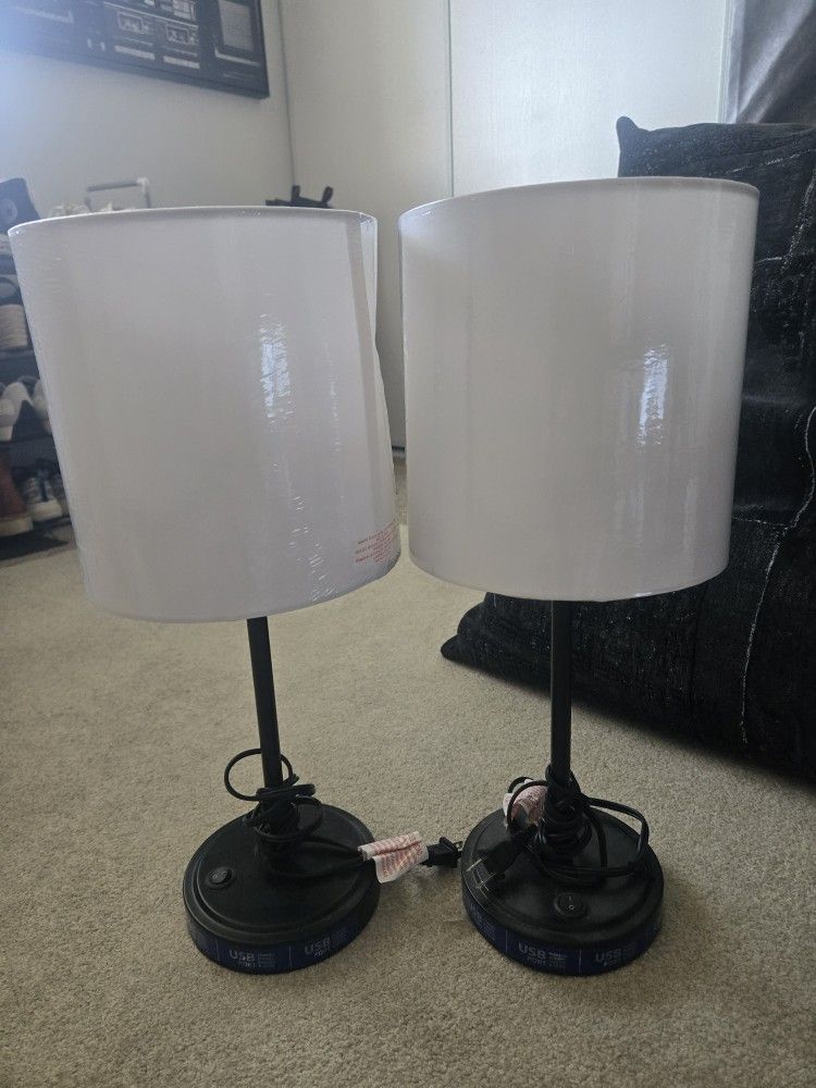 2 Desk Top Lamps