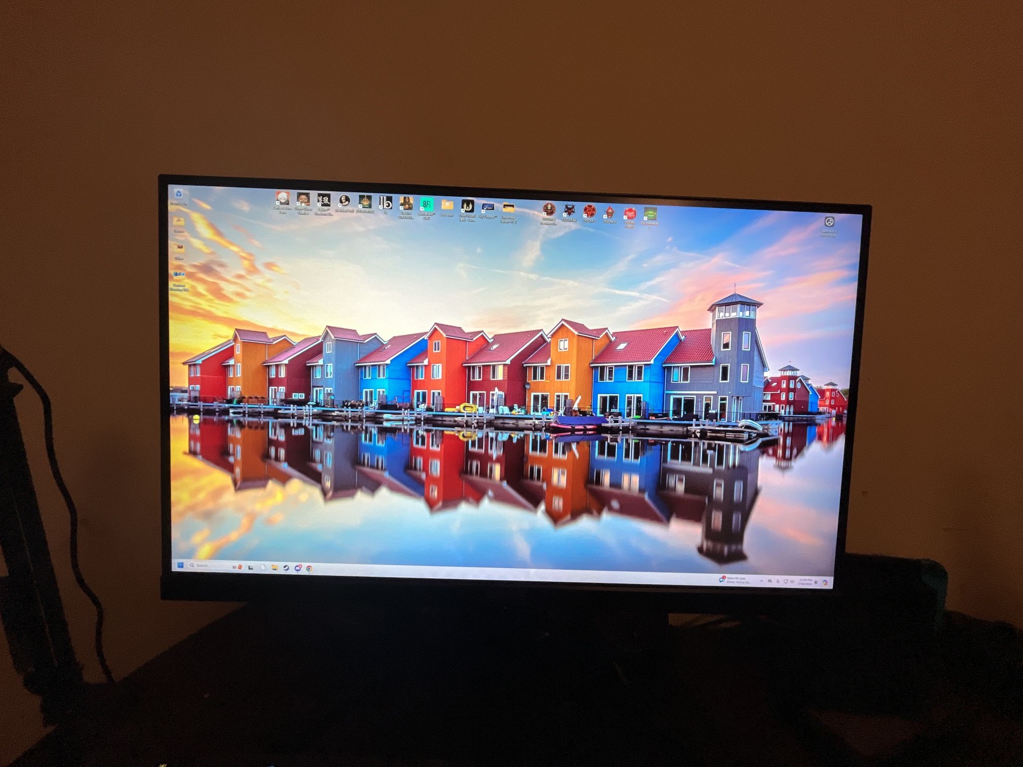 Aorus AD27QD 27" 144Hz 1440P 1ms FreeSync G-Sync Compatible Gaming Monitor
