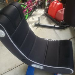 Gaming Chair With Speaker