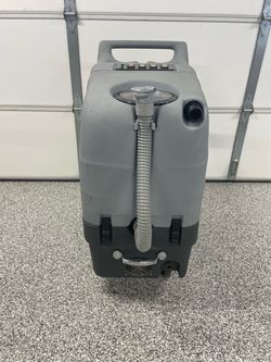 Hot Water Carpet Extractor