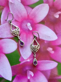 🌸💜🌸 Assorted Silver jewelry and more / necklace $25 / earring silver $20 / fashion erring $15