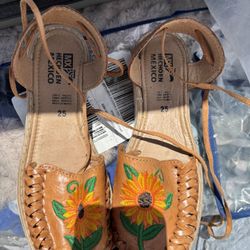 Sunflower Wedges Size 8 