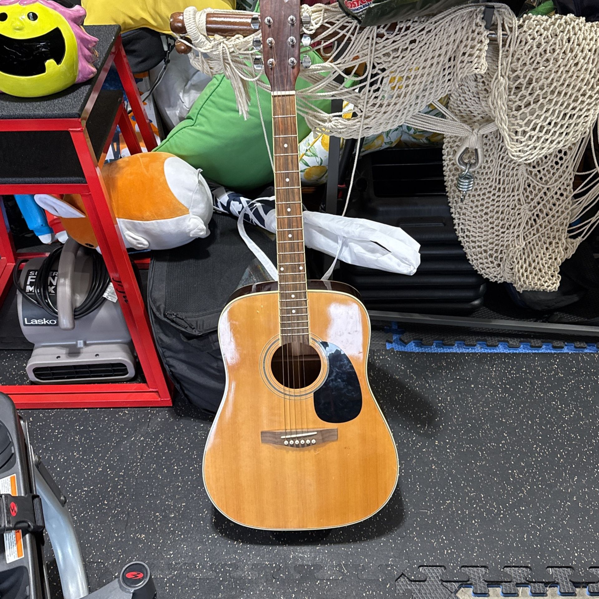 Guitar